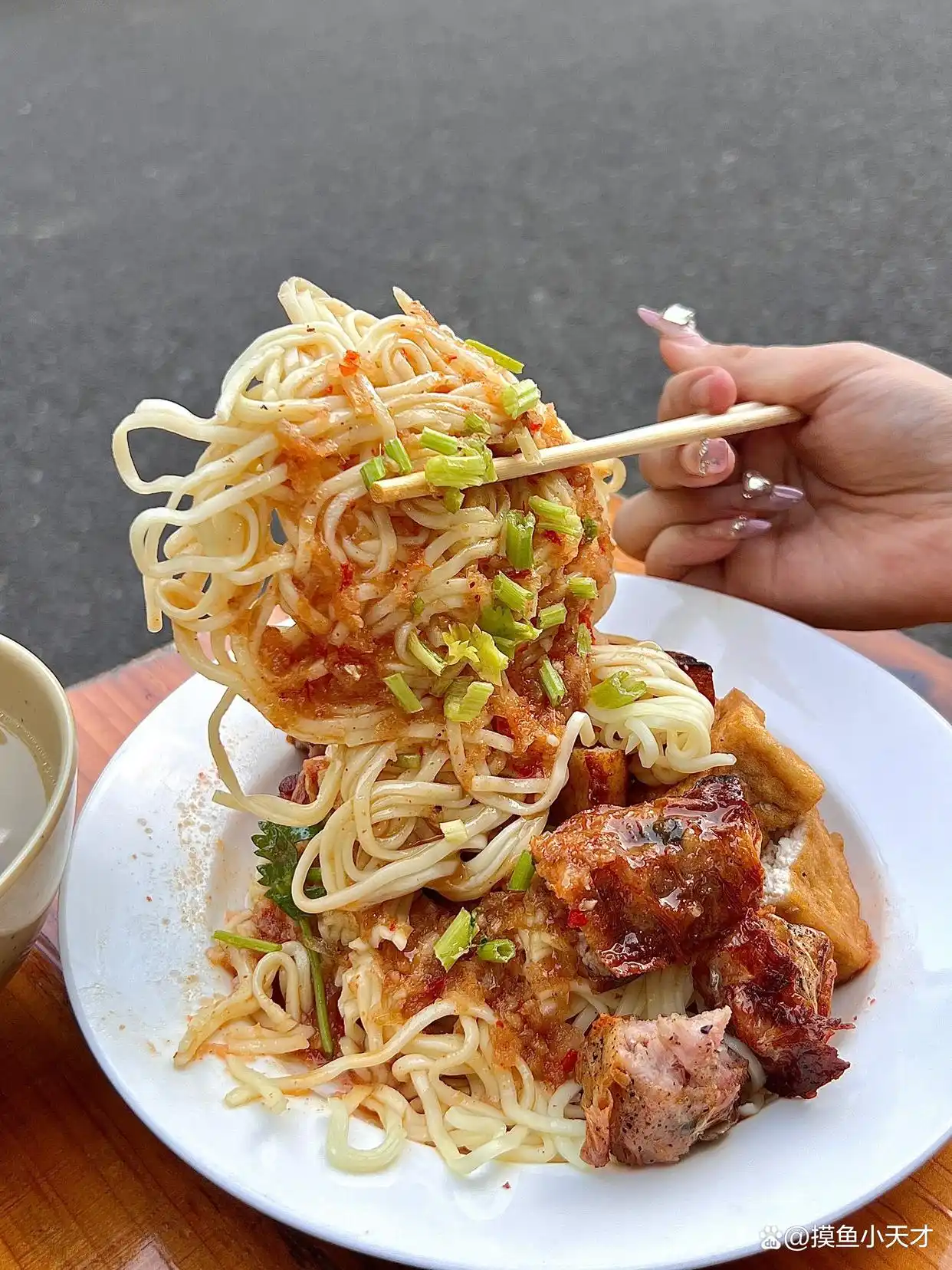 Zhangzhou hand-grab noodles